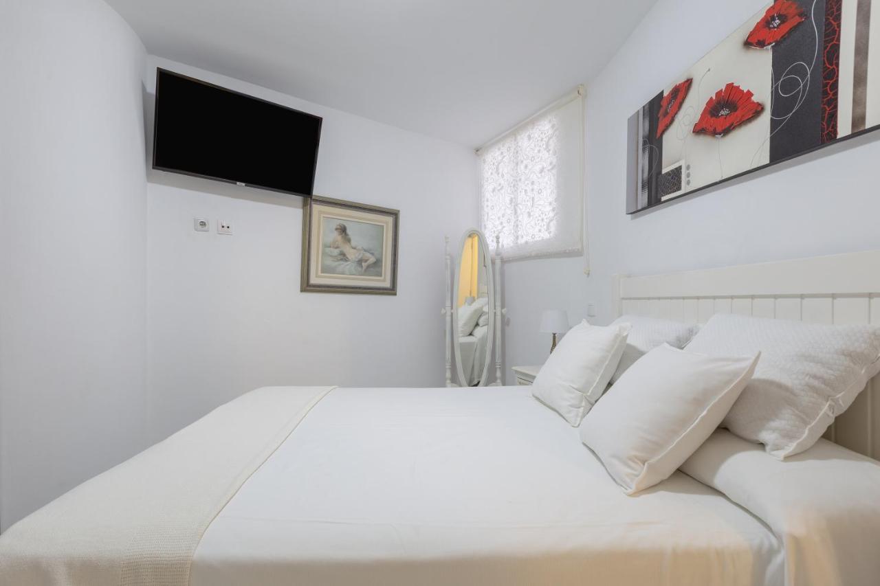 Apt Playa Y Montana Leilighet Torremolinos Eksteriør bilde
