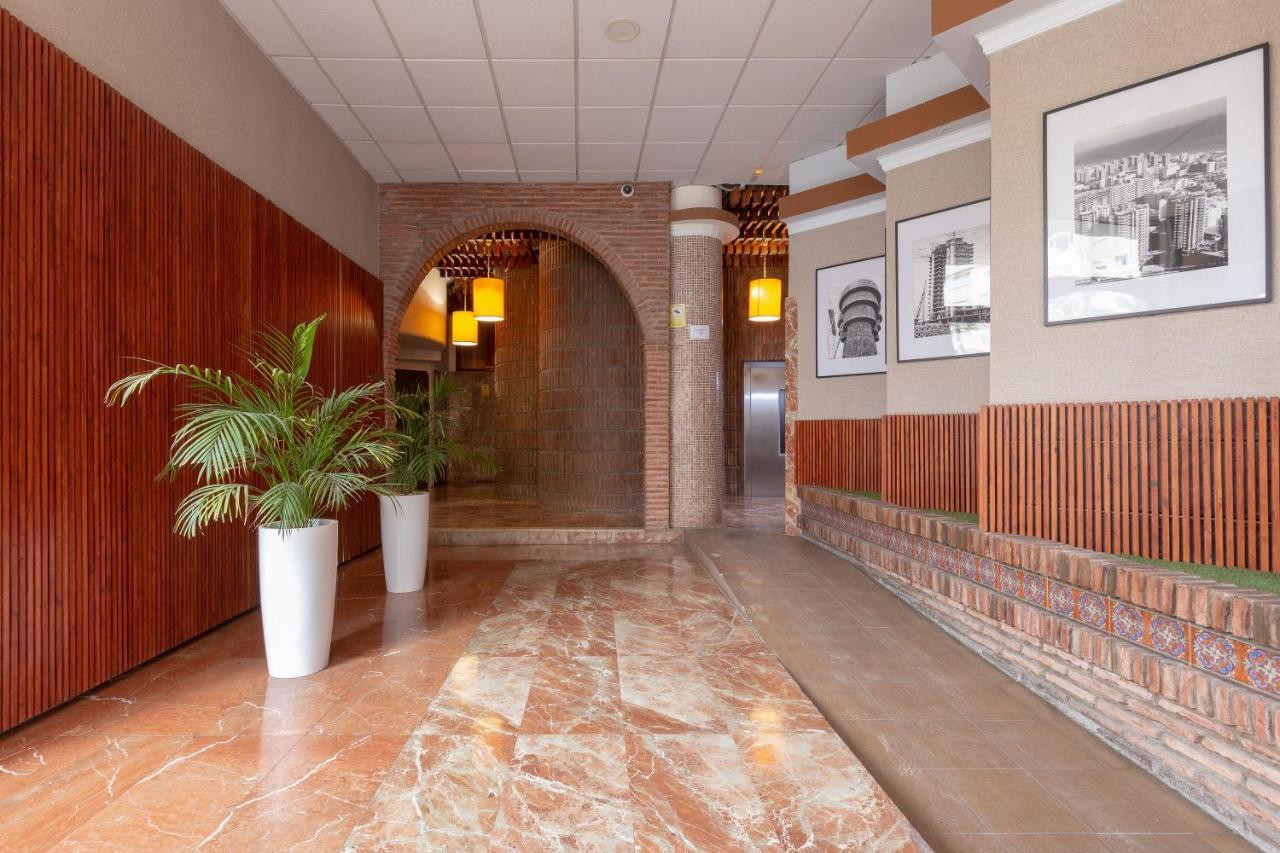 Apt Playa Y Montana Leilighet Torremolinos Eksteriør bilde