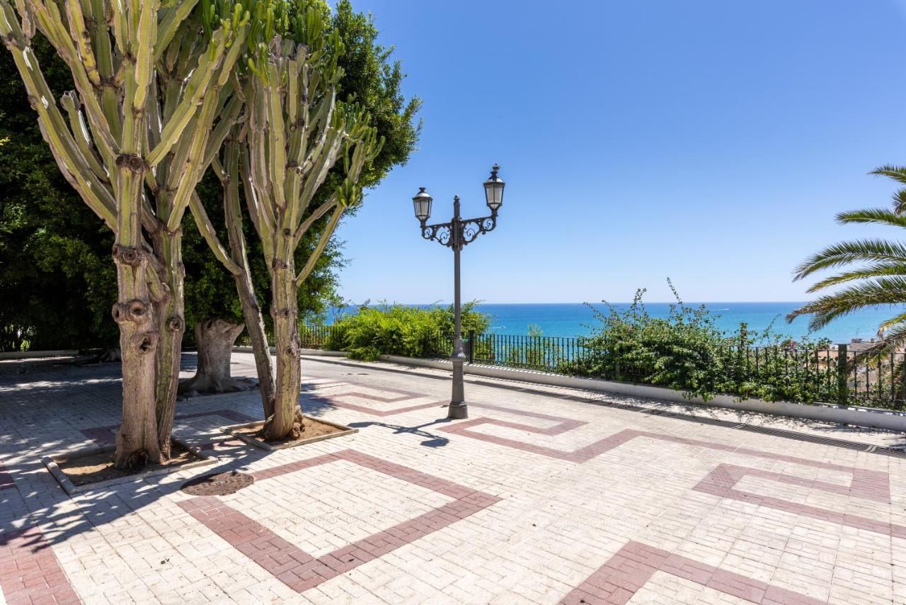 Apt Playa Y Montana Leilighet Torremolinos Eksteriør bilde